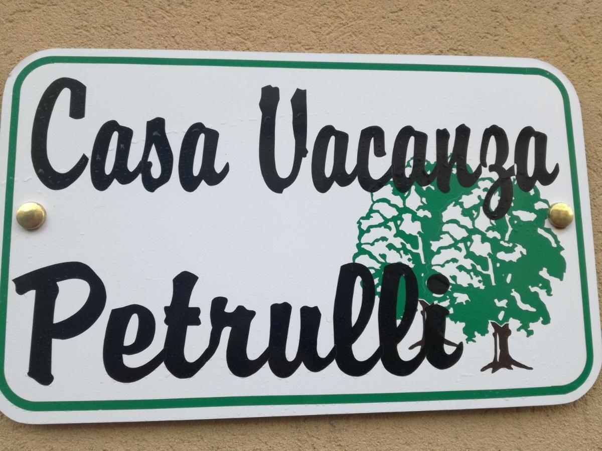 Casa Vacanza Petrulli 扎费拉纳-埃特内阿 外观 照片